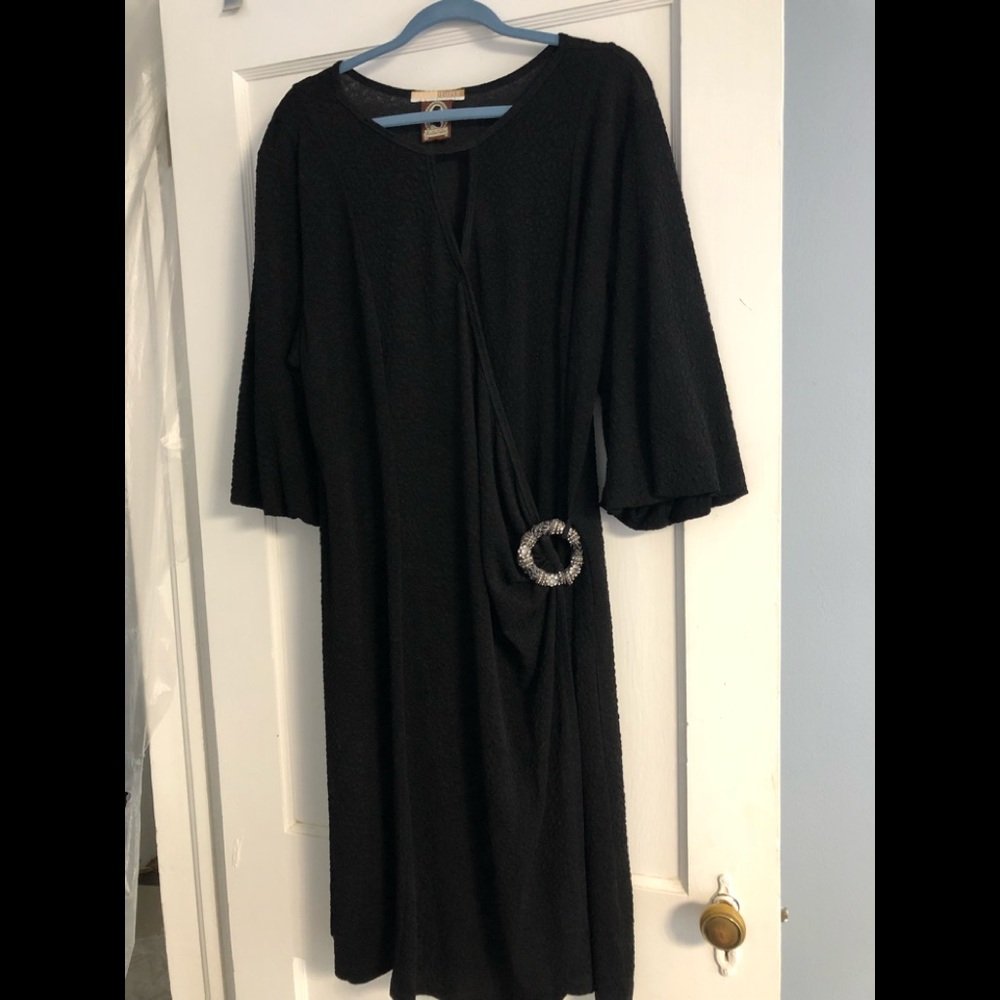 Gorgeous plus size black dress